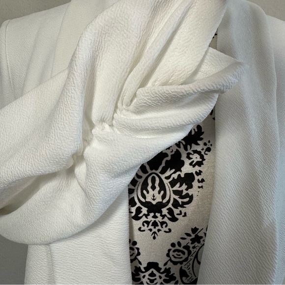 Women's Open Front Light Jacket Size L large NWT Short white - Picture 2 of 8